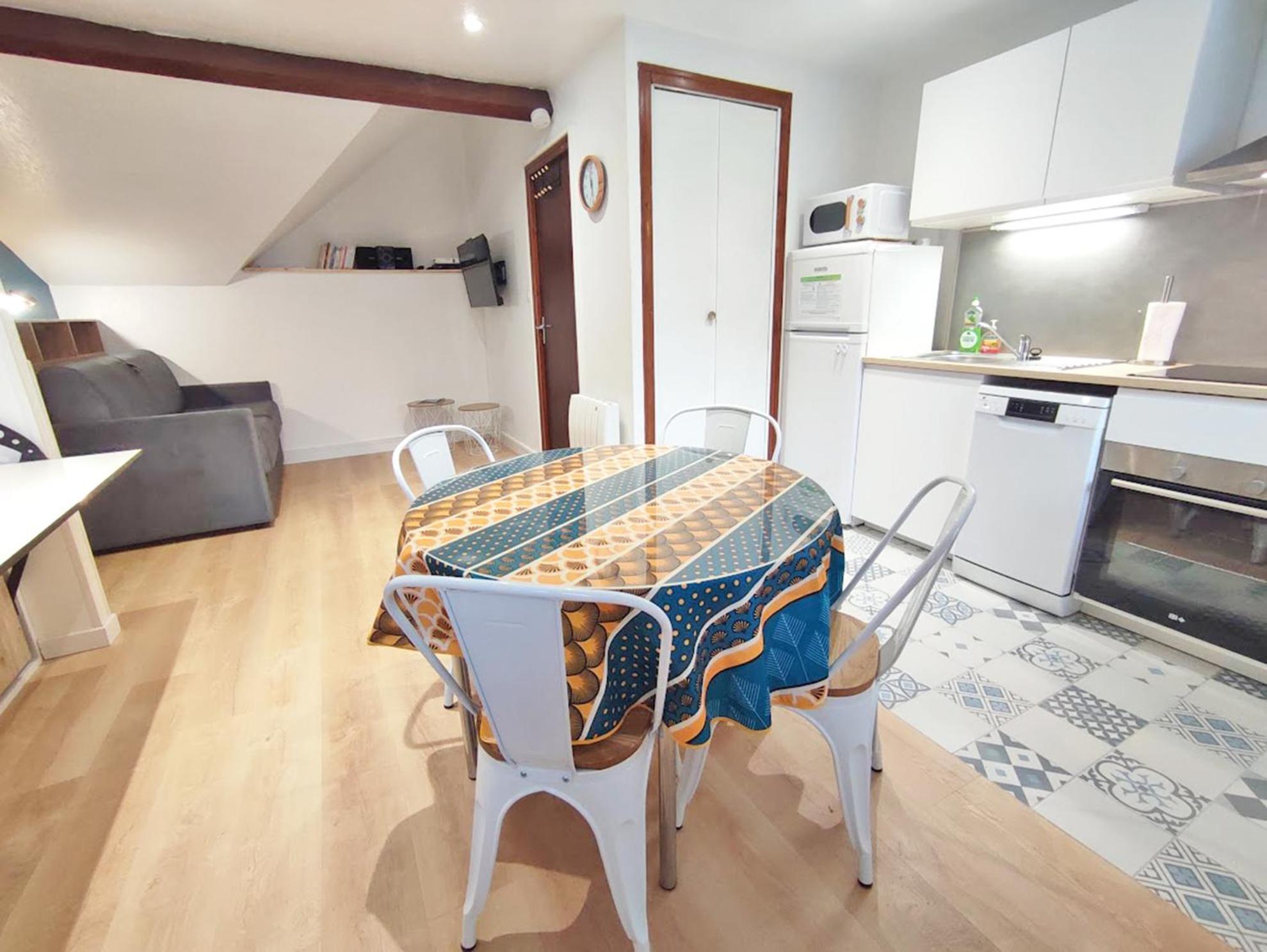 Residence Des Jardins, Wifi, Centre Luchon Bagneres-de-Luchon ภายนอก รูปภาพ