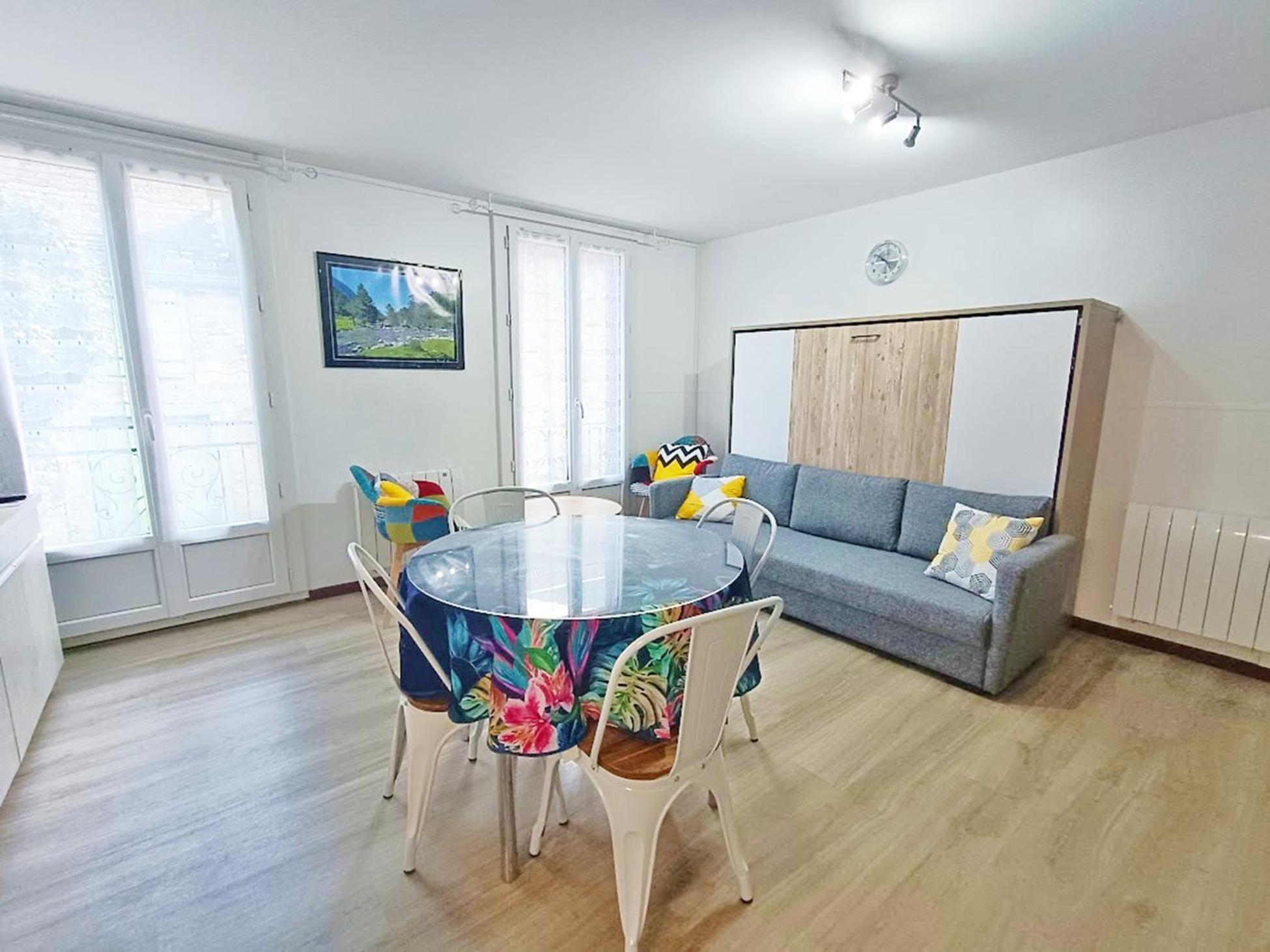 Residence Des Jardins, Wifi, Centre Luchon Bagneres-de-Luchon ภายนอก รูปภาพ