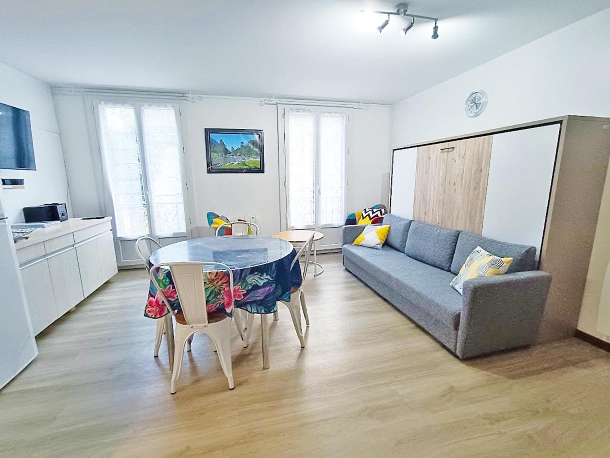 Residence Des Jardins, Wifi, Centre Luchon Bagneres-de-Luchon ภายนอก รูปภาพ